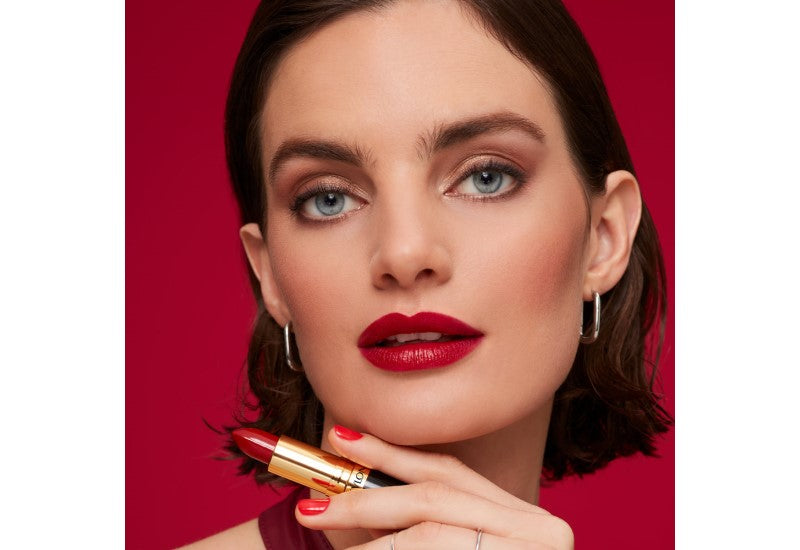 Makeup for a Romantic Date Night Look