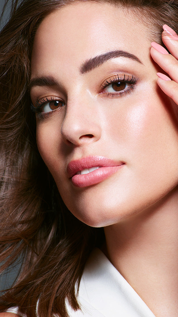 Thin vs Bushy Brows: How to Refresh Your Brow Shape With Lifting Gel